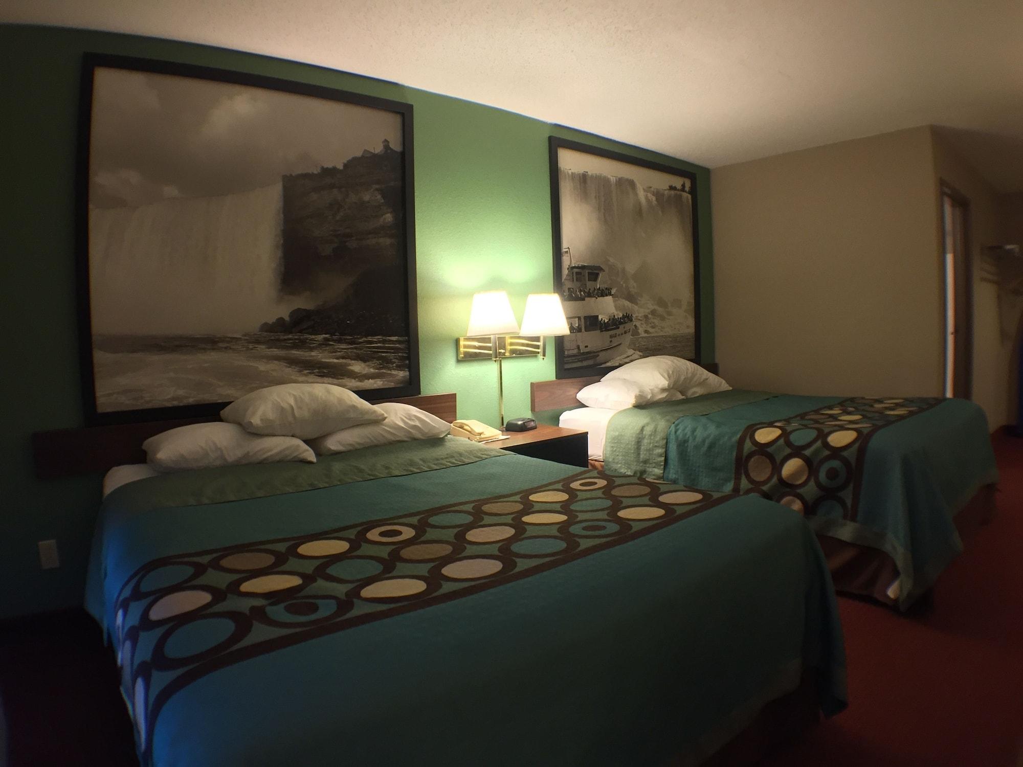 Super 8 By Wyndham Niagara Falls Exterior photo