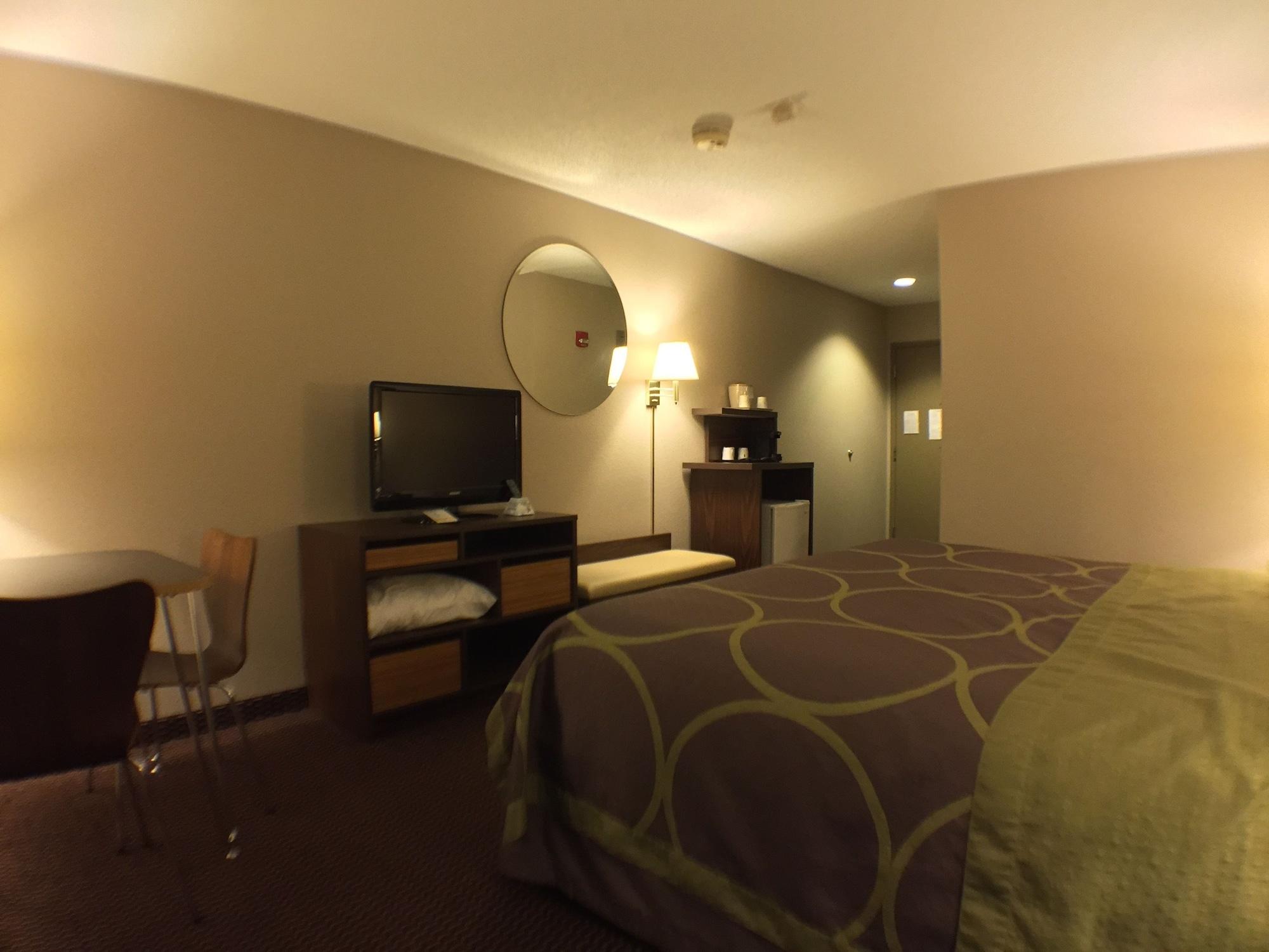 Super 8 By Wyndham Niagara Falls Exterior photo