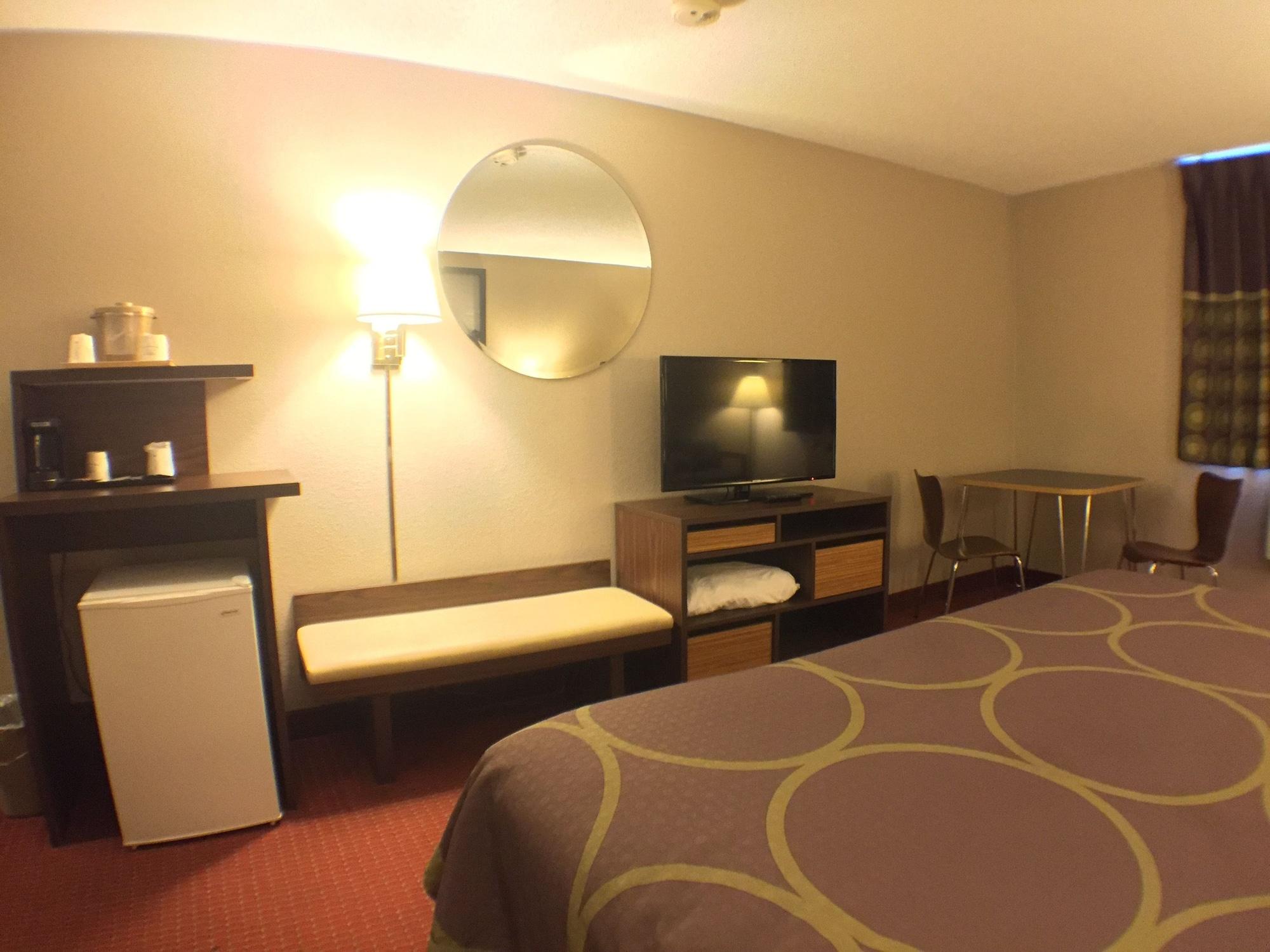 Super 8 By Wyndham Niagara Falls Exterior photo