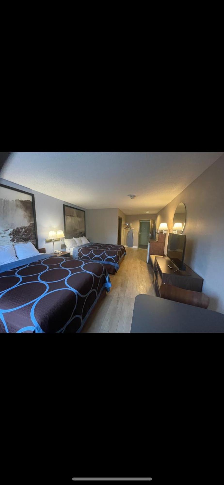 Super 8 By Wyndham Niagara Falls Exterior photo